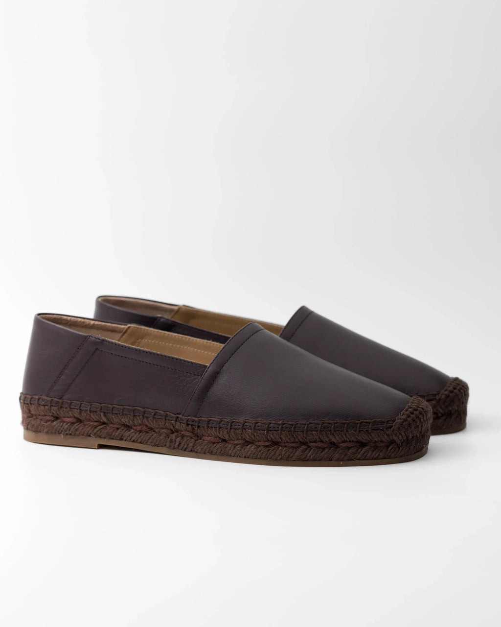 Scarpe da donna in pelle marrone con suola intrecciata, stile espadrillas comode e casual