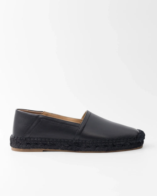 Scarpe da donna nere in pelle con suola intrecciata, stile espadrillas comode e casual